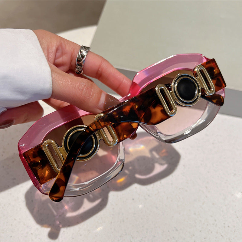 Trendy Oversized Polygon Sunglasses for Street Style